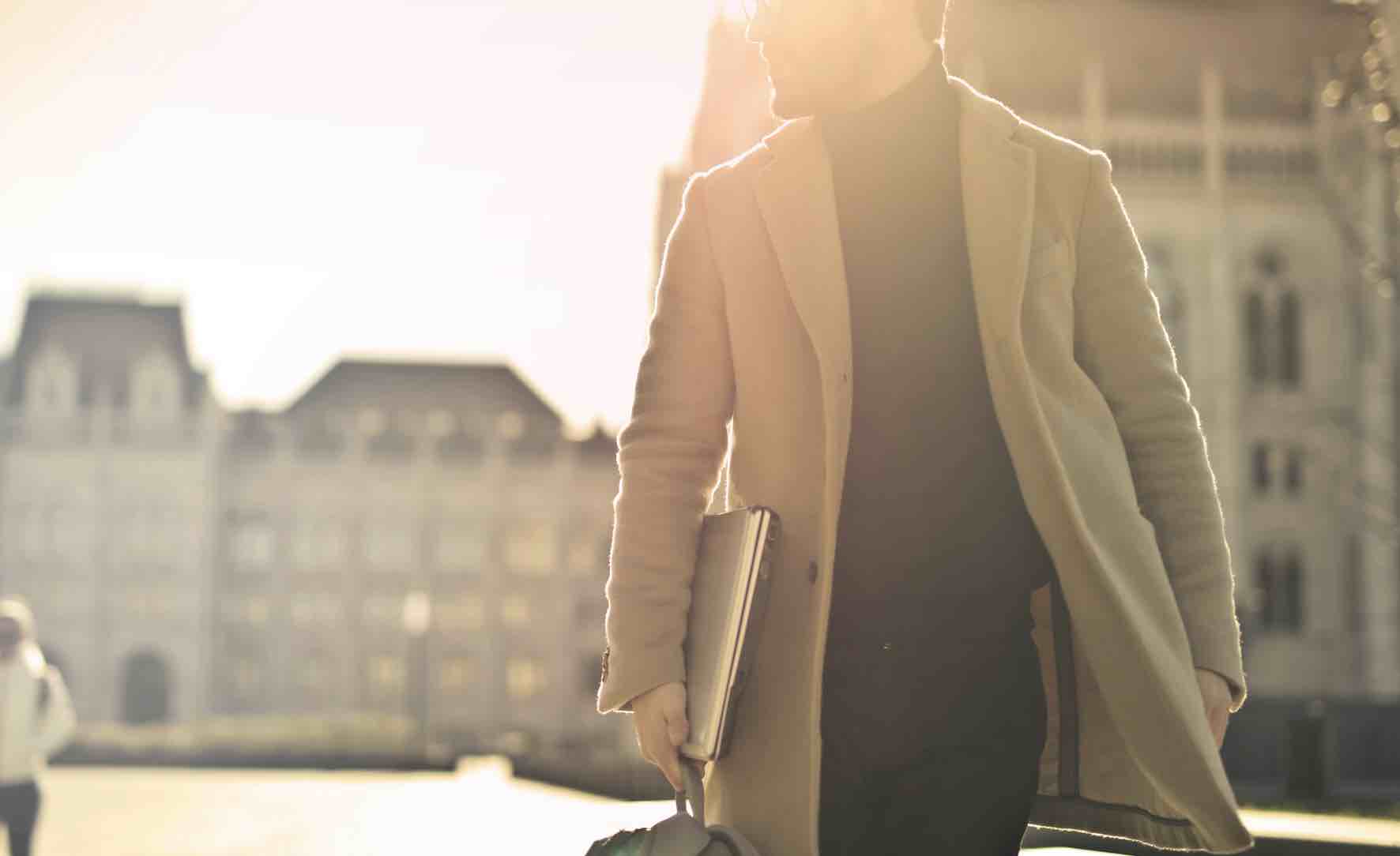 Quel Formalisme Doit Accompagner La Cession Des Actions D'une Sas